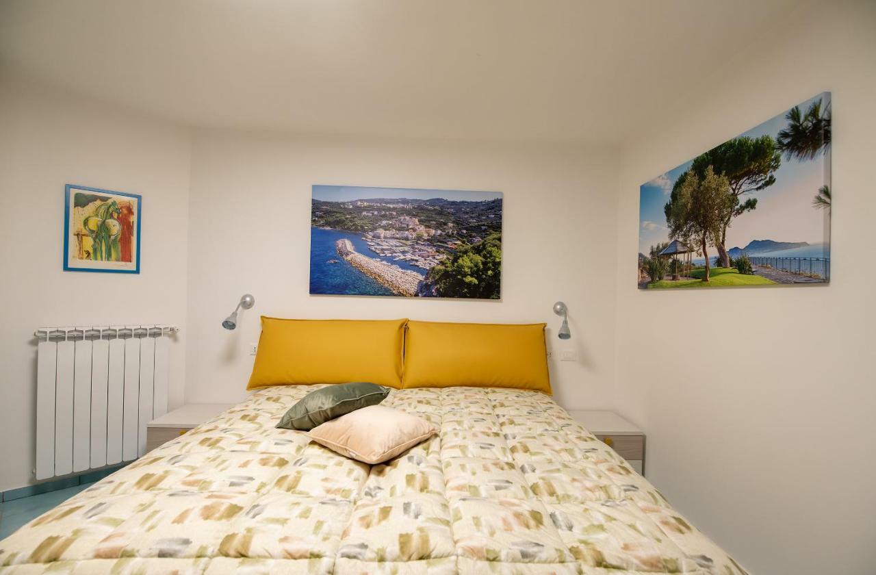 Appartamento Casa Italia Massa Lubrense Esterno foto